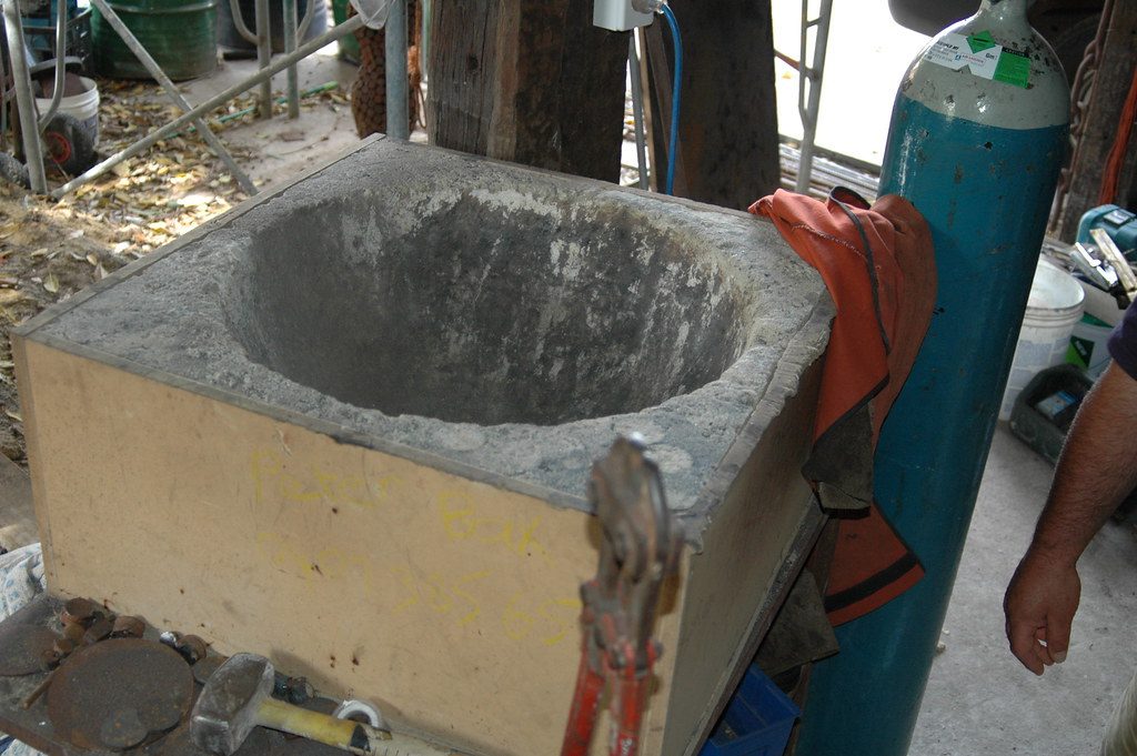 Proses Produksi GRC di Workshop Kami